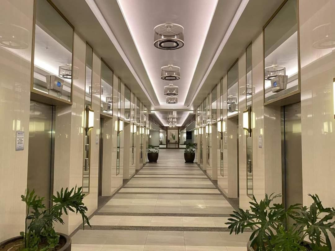 Infina Towers Project 4 Aurora Boulevard Quezon City Manila Exterior photo